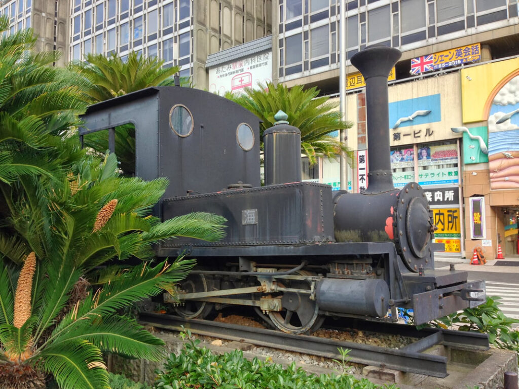 熱海鉄道の機関車 外観写真