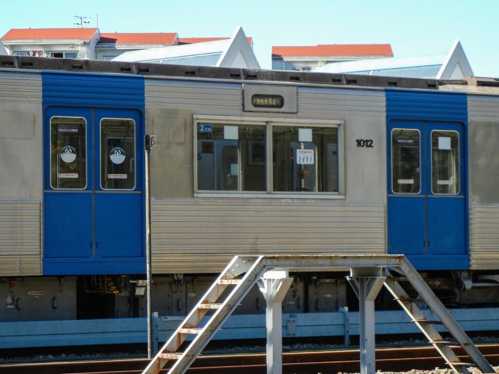 セミステンレス 車両写真